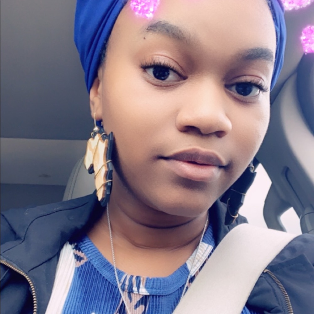 Meet your Posher, Bria